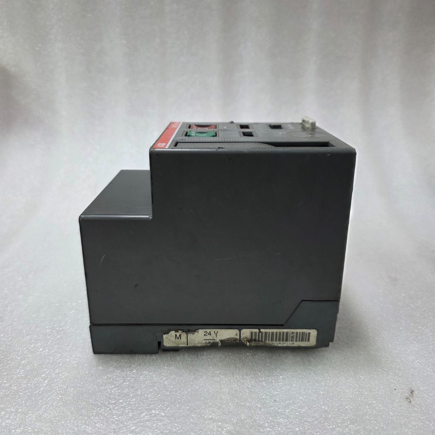 ABB SACE TMAX MOTOR OPERATOR 24V DC – MCCB REMOTE CONTROL UNIT, AUTO/MANUAL