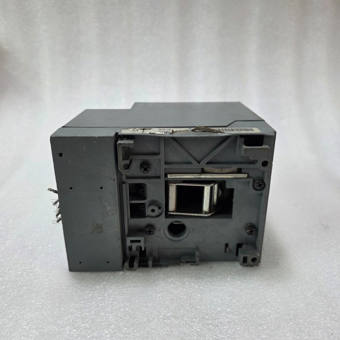 ABB SACE TMAX MOTOR OPERATOR 24V DC – MCCB REMOTE CONTROL UNIT, AUTO/MANUAL