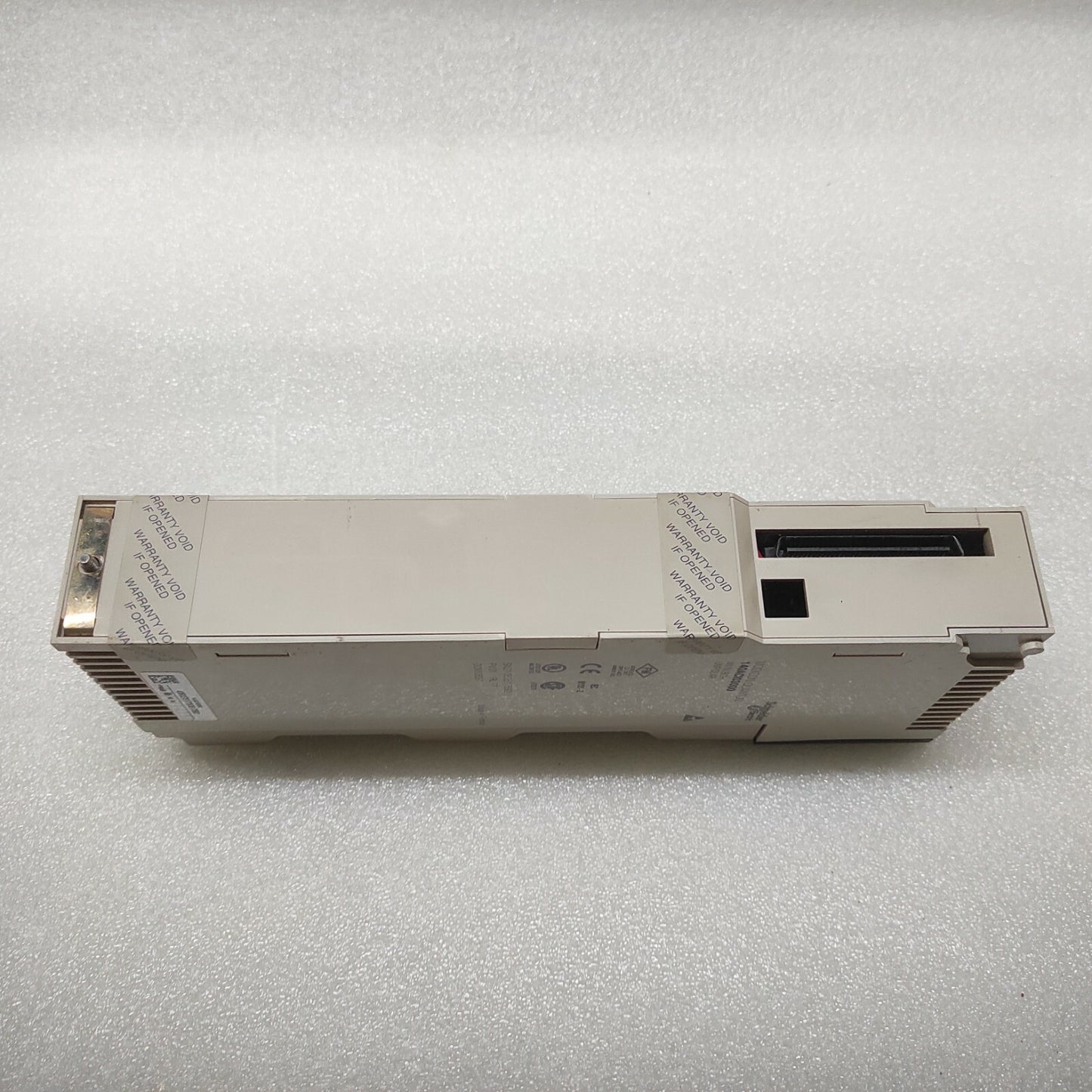 SE 140ACI03000 8-CH ANALOG INPUT MODULE
