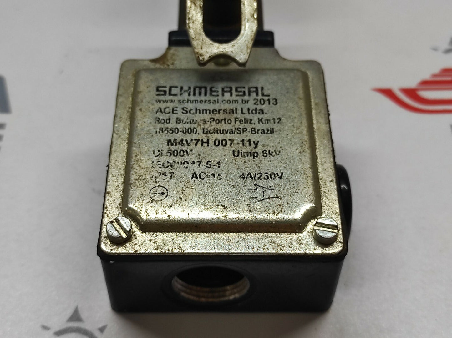 SCHMERSAL M4V7H 007-11Y LIMIT SWITCH