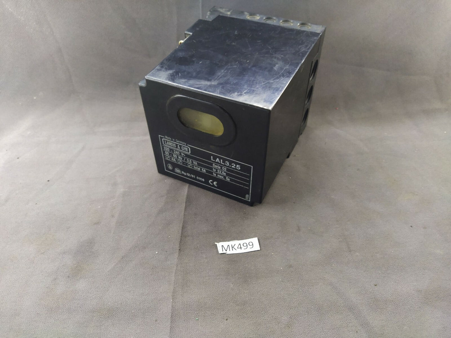 LANDIS & GYR LAL 3.25 BOILER PROGRAM CONTROLLER 220-240V 3.5VA