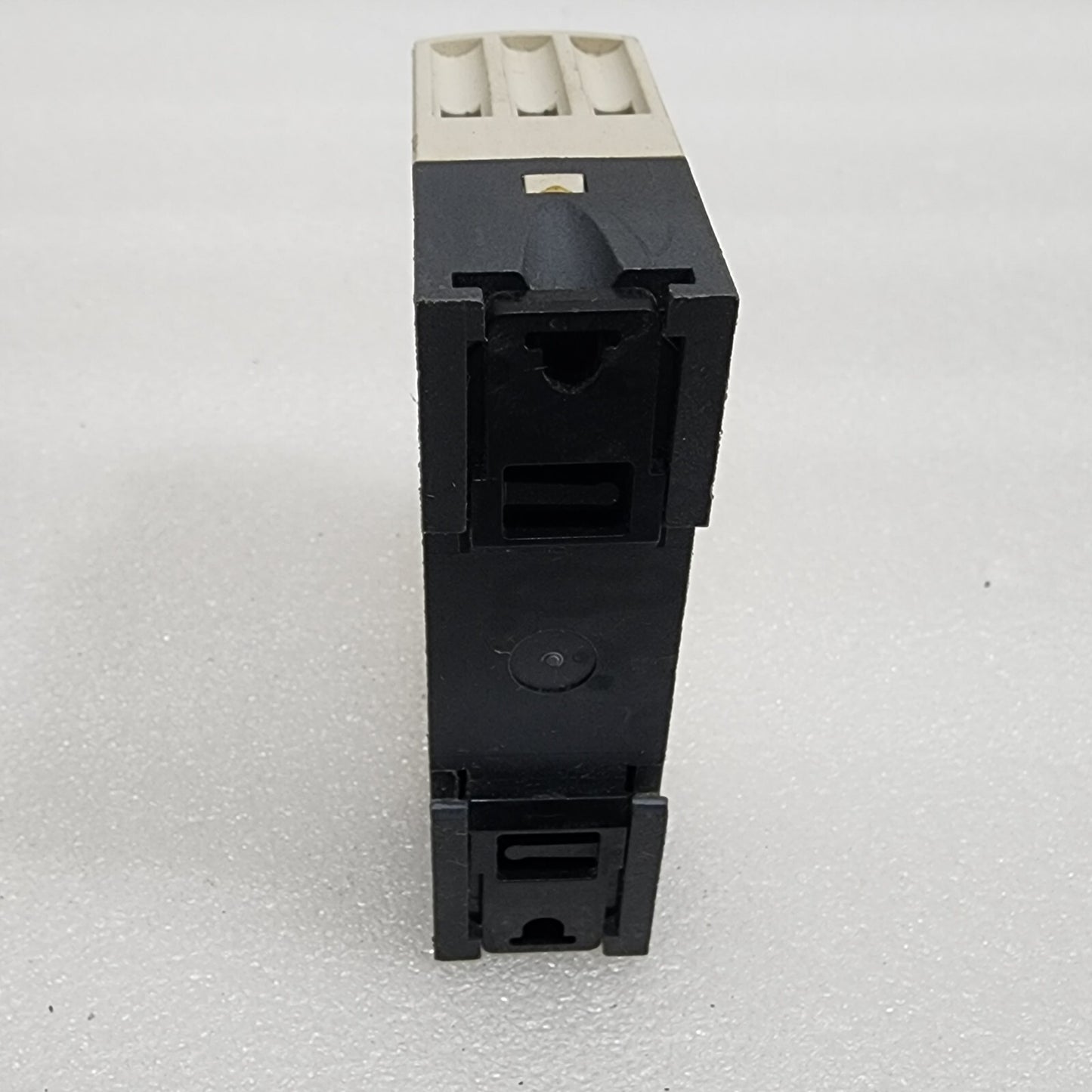 TELEMECANIQUE RM4TA02 MONITORING RELAY 290-580V