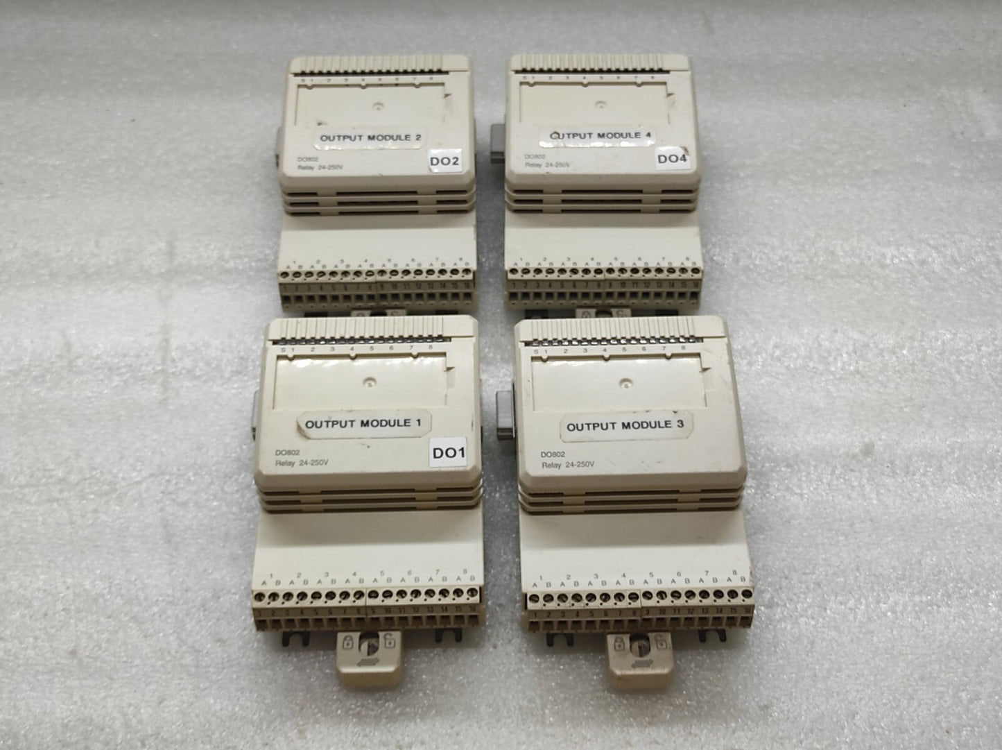 ABB DO802 3BSE022364R1 DIGITAL OUTPUT RELAY
