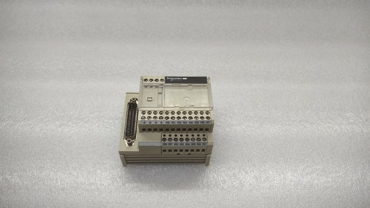 SE ABE7-CPA412 WIRING BLOCK FOR 4 TC INPUTS