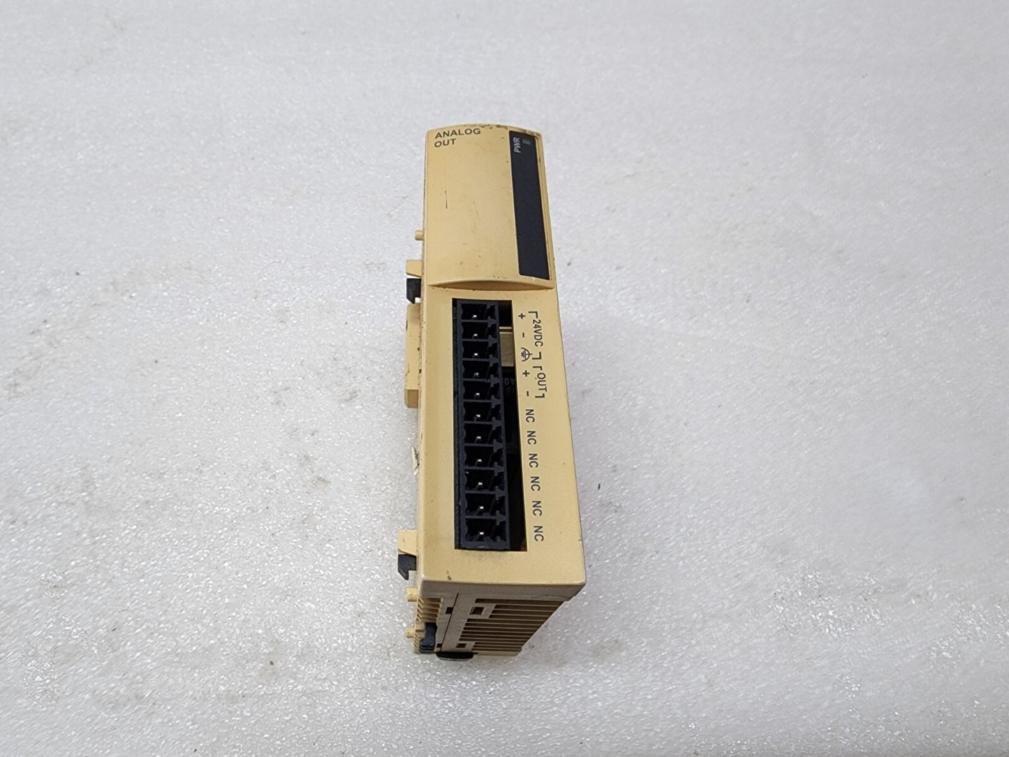 TWDAMO1HT ANALOG OUTPUT MODULE
