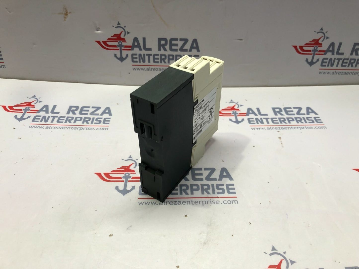 SE LT3SA00ED THERMAL OVERLOAD RELAY MC1032L12005-P31 24V DC