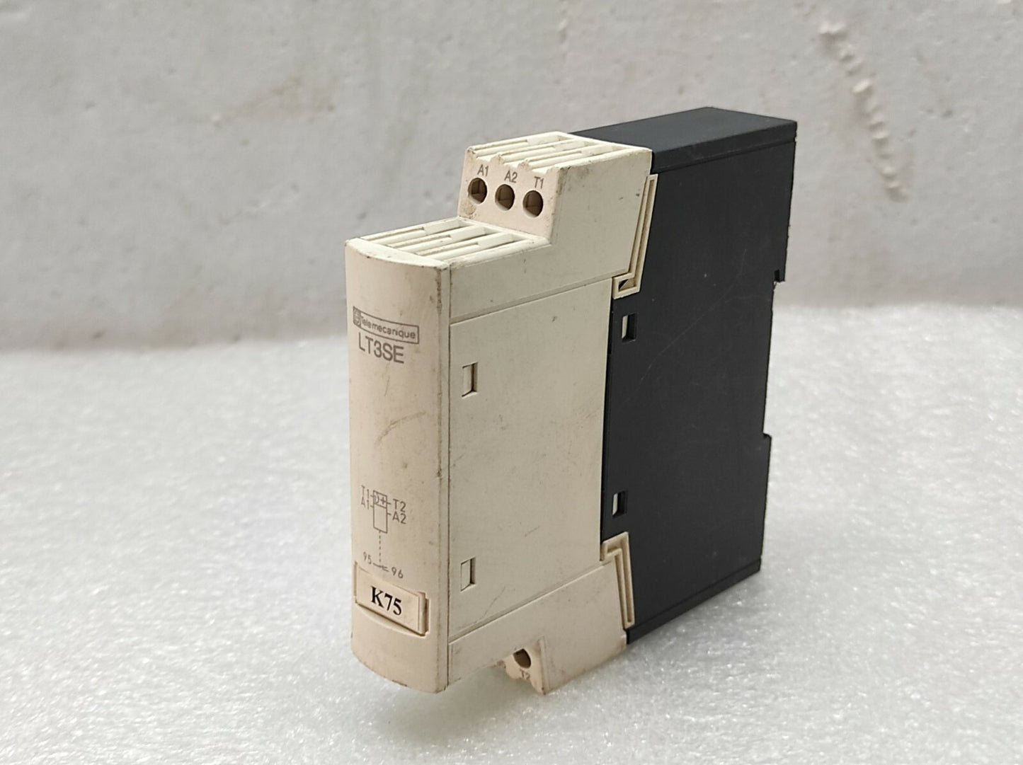 SE LT3SE00M PTC PROBE RELAY 230V