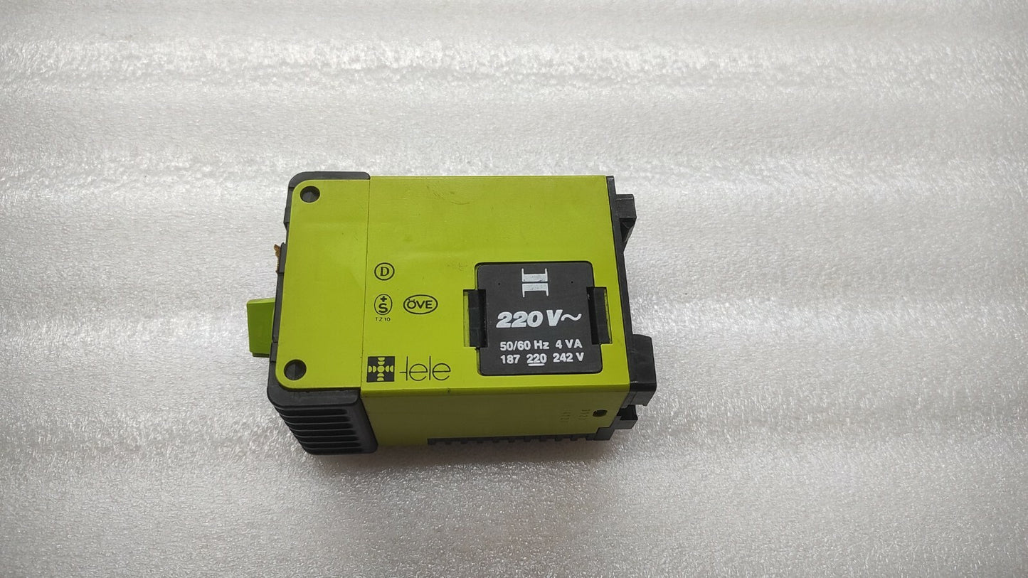 TELE OVE ER.K TIME RELAY 220V 0-30 SEC