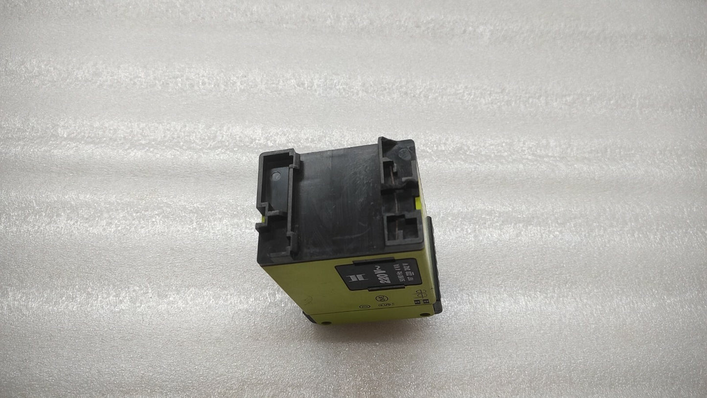 TELE OVE ER.K TIME RELAY 220V 0-30 SEC