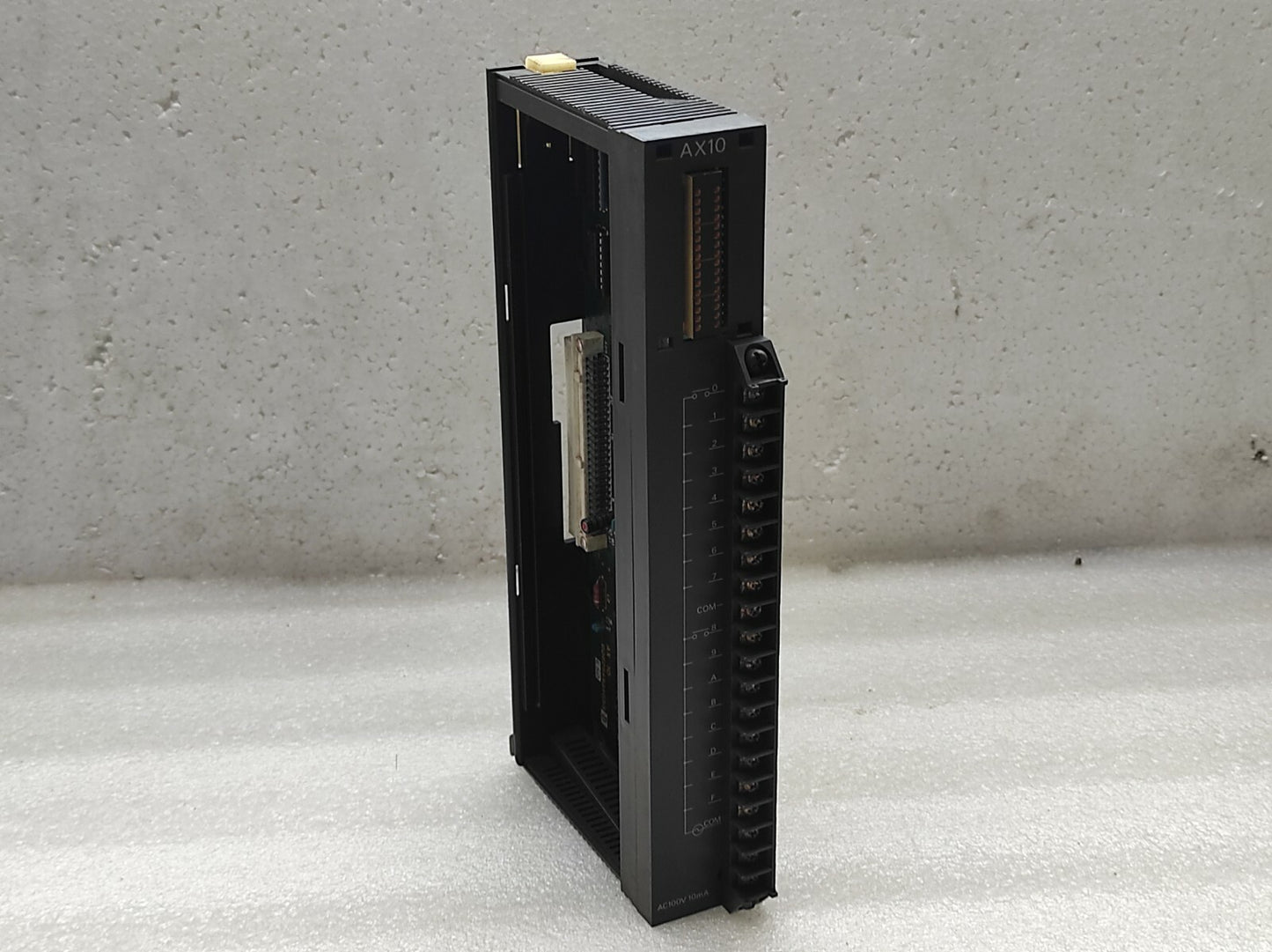 MITSUBISHI MELSEC AX10 PROGRAMMABLE CONTROLLER