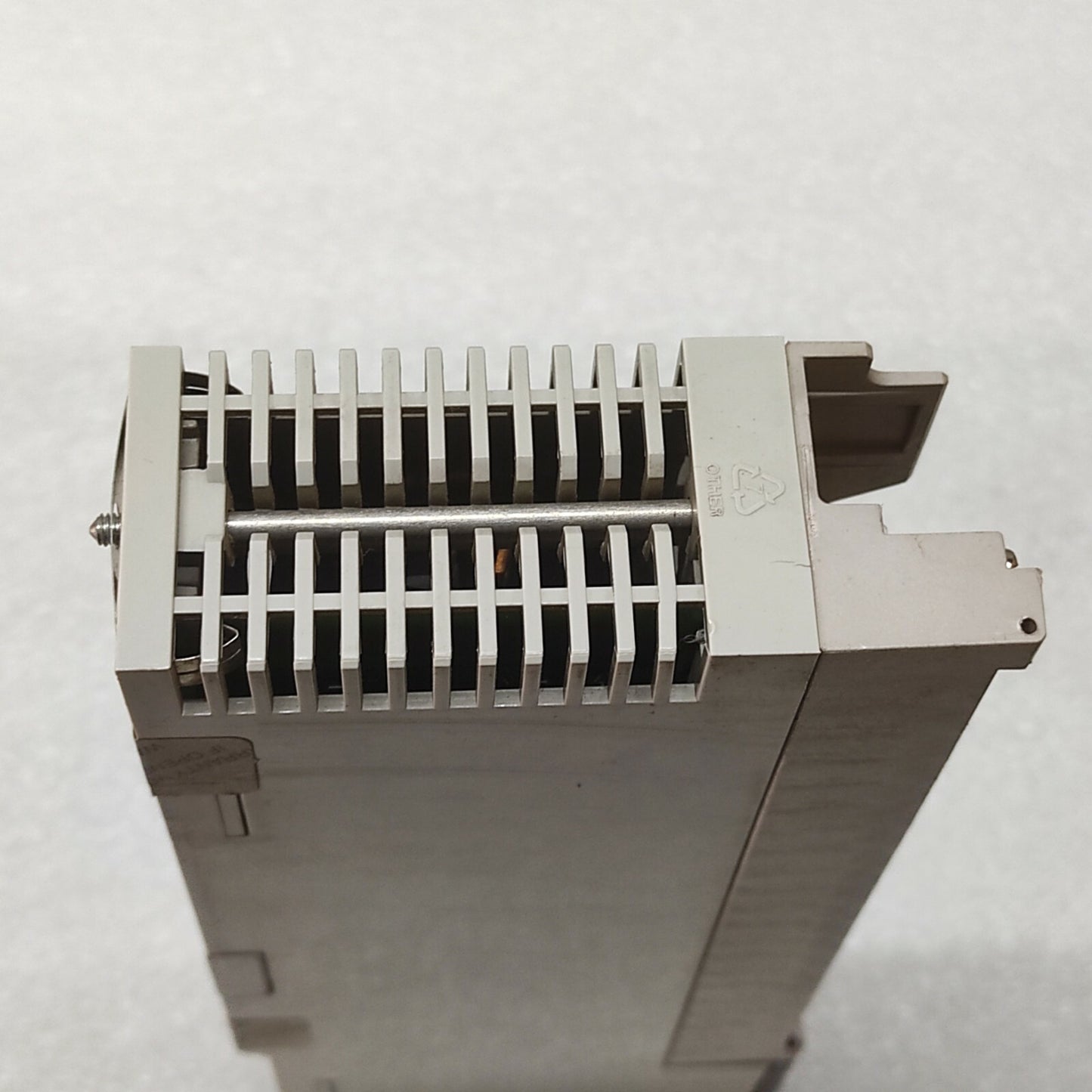 SE 140DDO84300 10-60 VDC OUTPUT MODULE