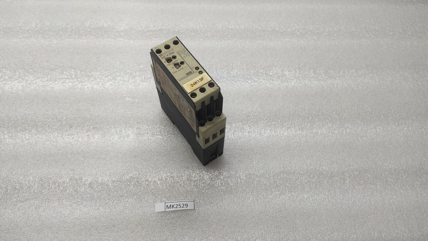 TELEMECANIQUE RE4 RM11BU TIME DELAY  RELAY 09969 110-240V/24V/42-48V  0.05S-300H