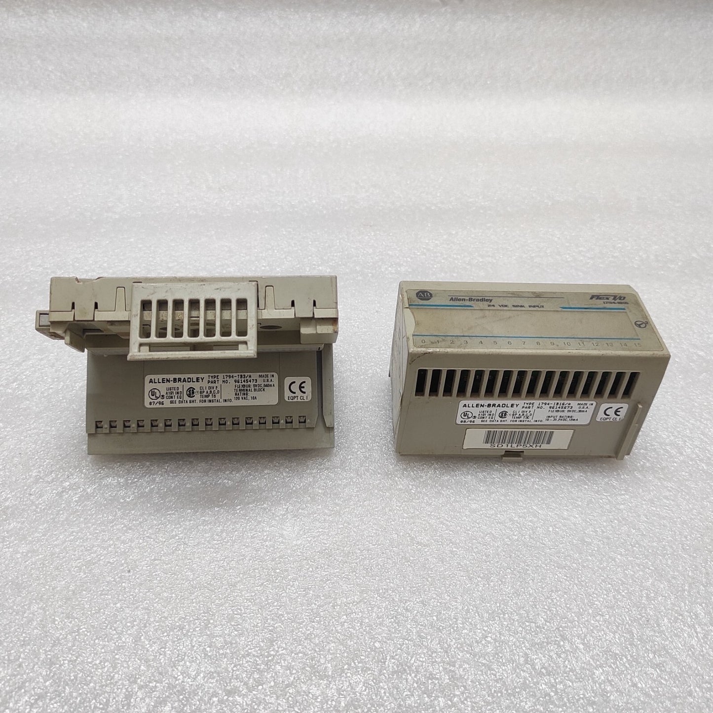 ALLEN BRADLEY CAT 1794-IB16 FLEX I/O INPUT MODULE 96145673 CAT 1794-TB3/A 961454