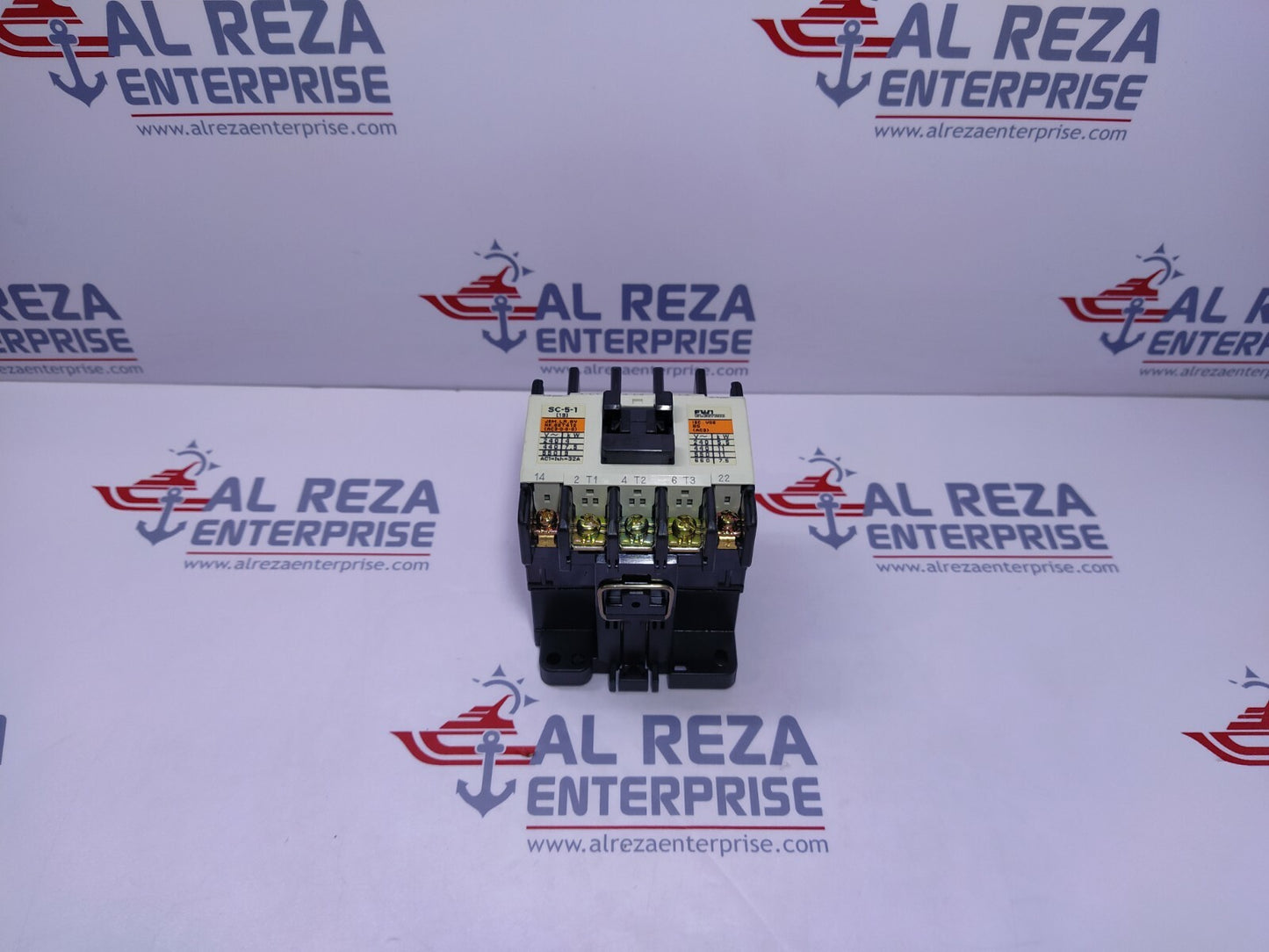 Fuji SC-5-1 (19) Magnetic Contactor 32A Coil 100-110V 4NC0H0-11