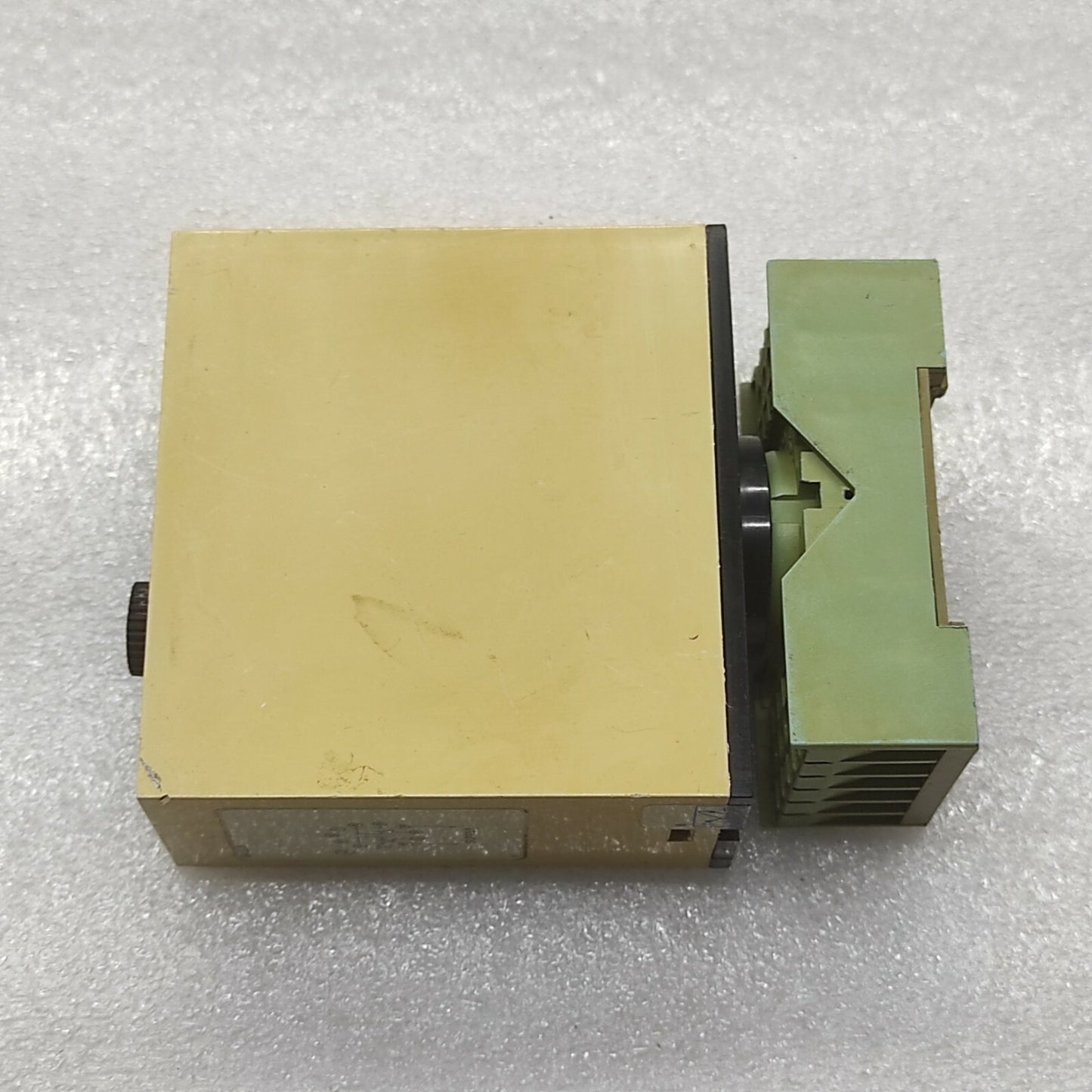 ELECTROMATIC SA 205 724 DELAY ON OPERATE 24VDC 3-60SEC