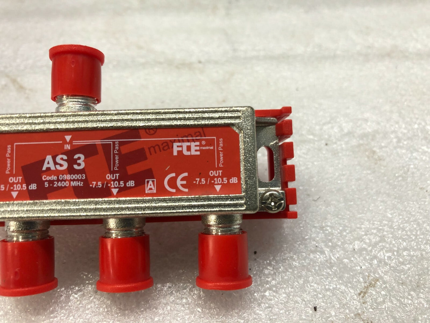 FCE AS3 SPLITTERS 5-2400 MHz 0980003