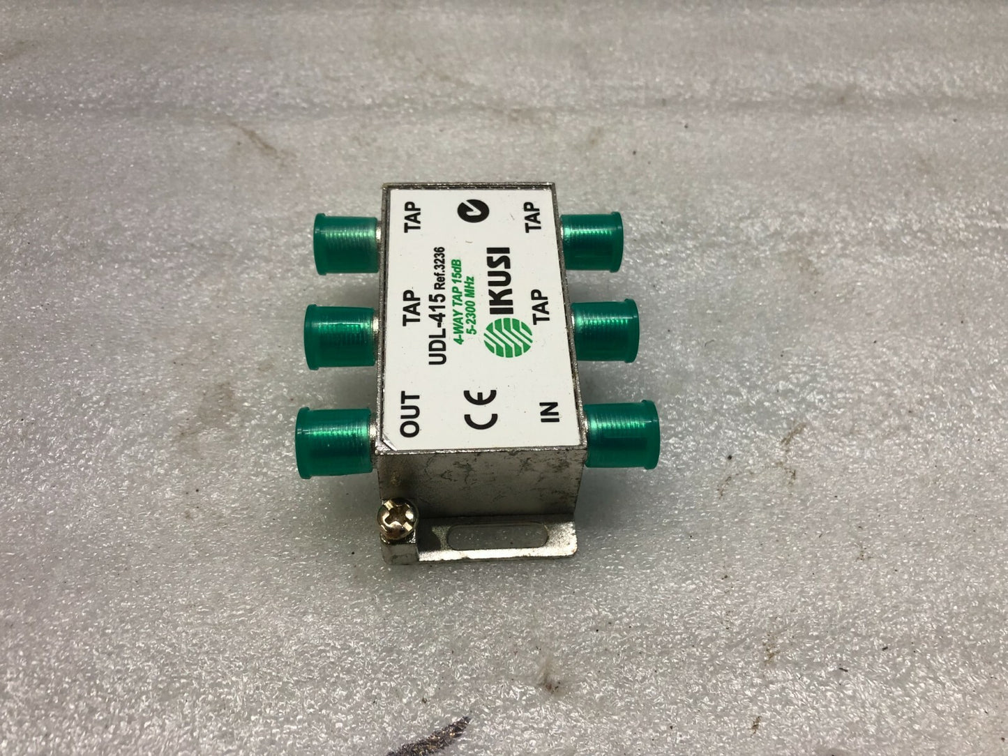 IKUSI UDL-415 4-WAY TAP SPLITTER 3236 5-2300 MHz