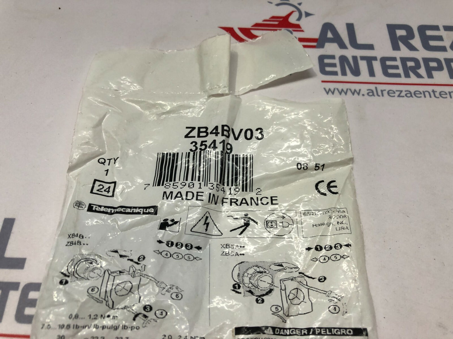 TELE ZB4BV03 GREEN PILOT LIGHT 35419 SE LOT OF 4 UNIT