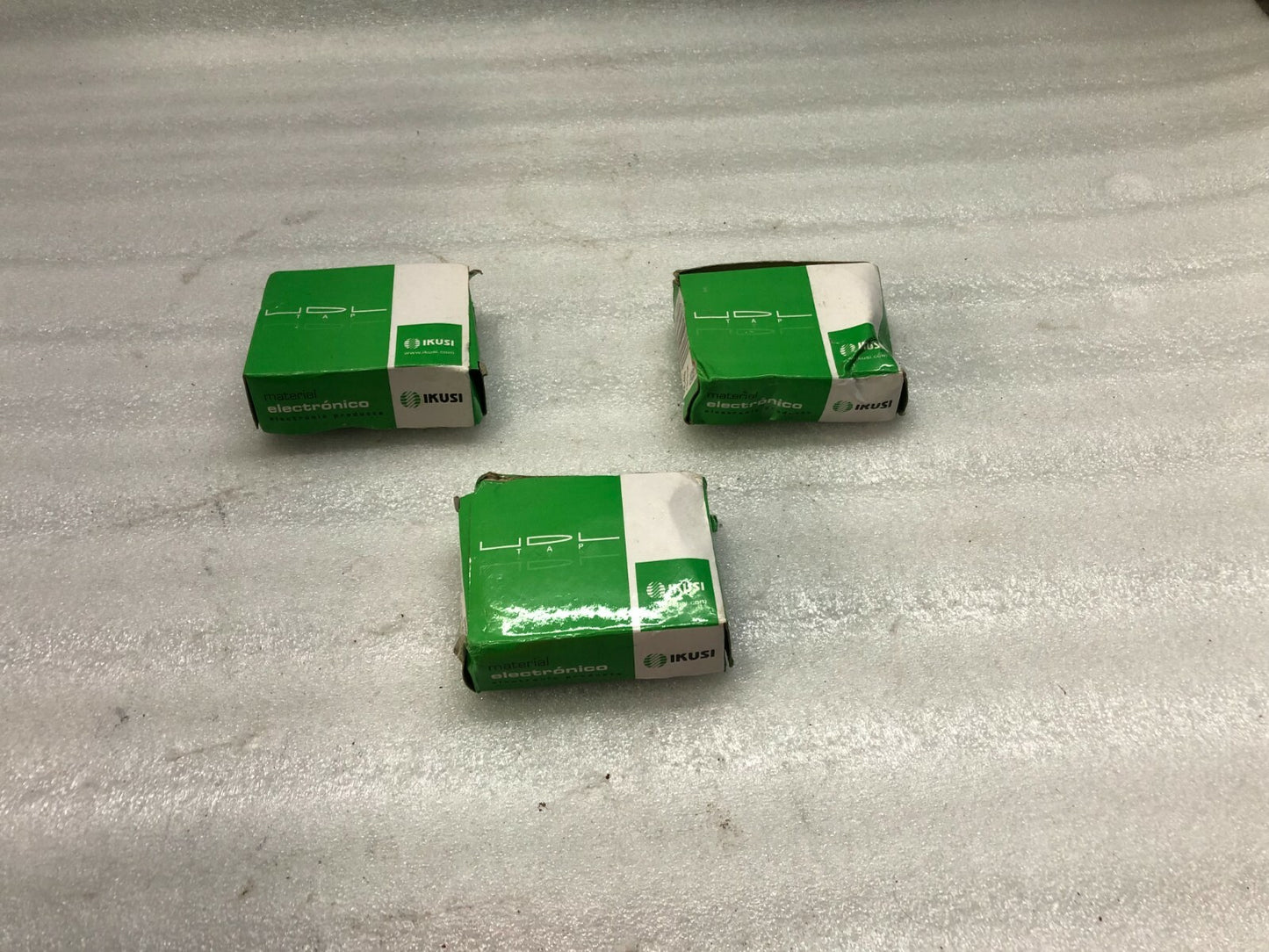 IKUSI UDL-410 SPLITTER 3235 4-WAY TAP 5-2300 MHz