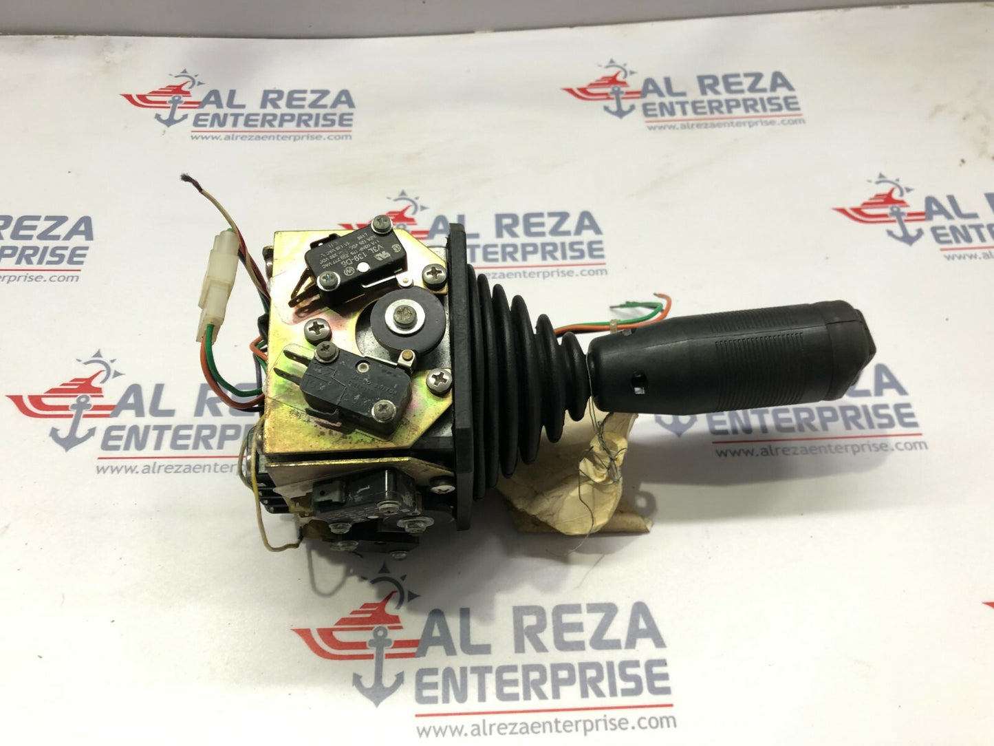 DRILLER INSTRUMENT J000961724 MULTI AXIS JOYSTICK QA61728 001 JS6M11516