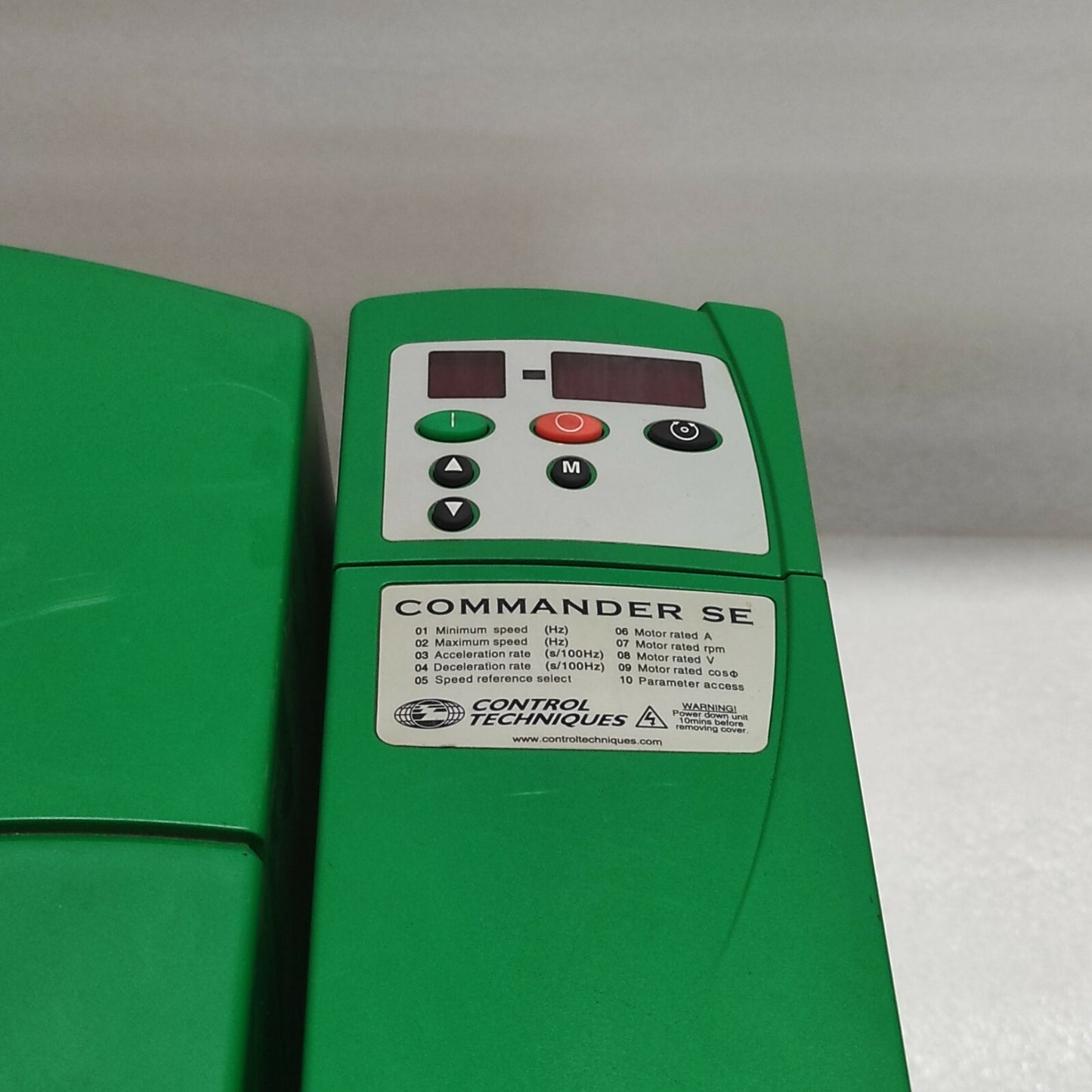 CONTROL TECHNIQUES COMMANDER SE SE53402200 22KW INVERTER DRIVE 380-480VAC