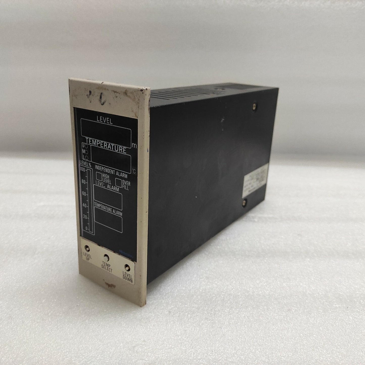 MUSASINO UM1-C13210002 LEVEL CONTROLLER 94A-0325