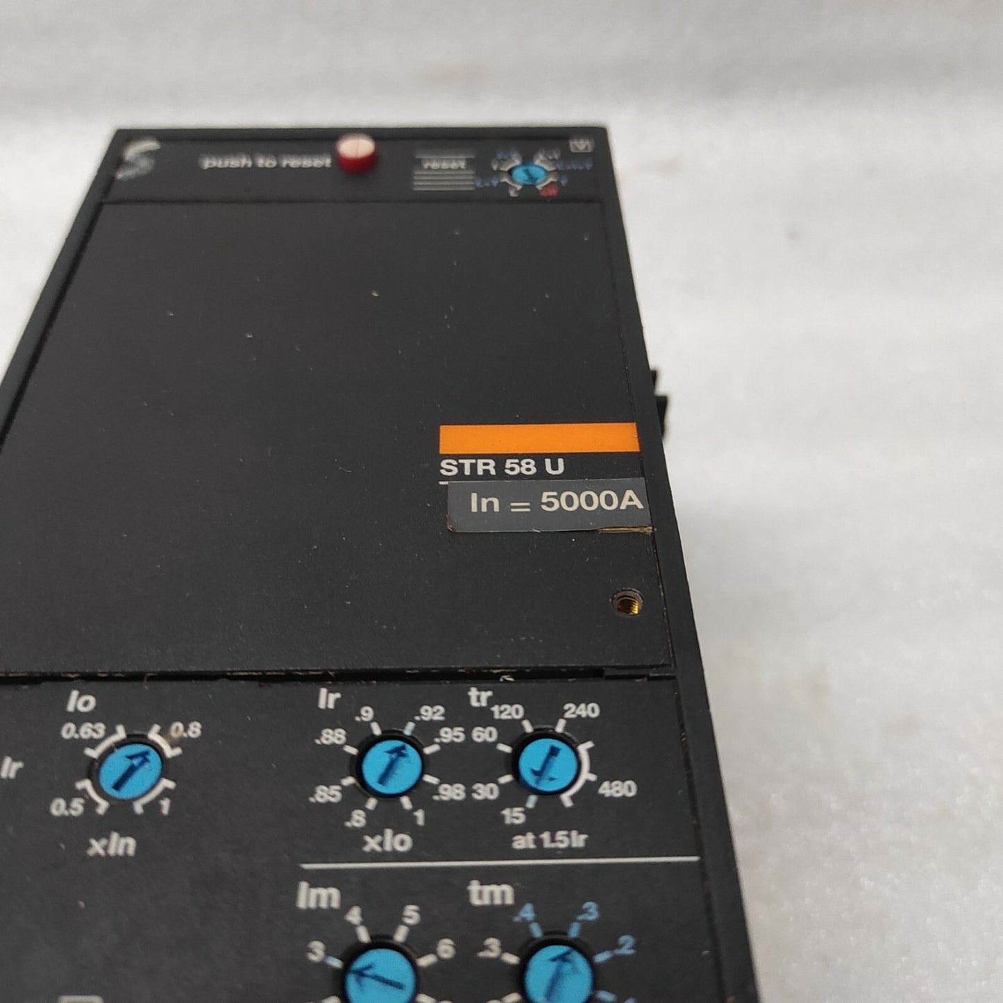 MERLIN GERIN STR58U MASTERPACT FOR CIRCUIT BREAKER 5000A