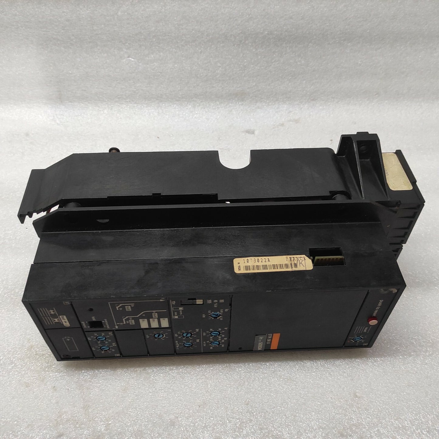 MERLIN GERIN STR58U MASTERPACT FOR CIRCUIT BREAKER 5000A