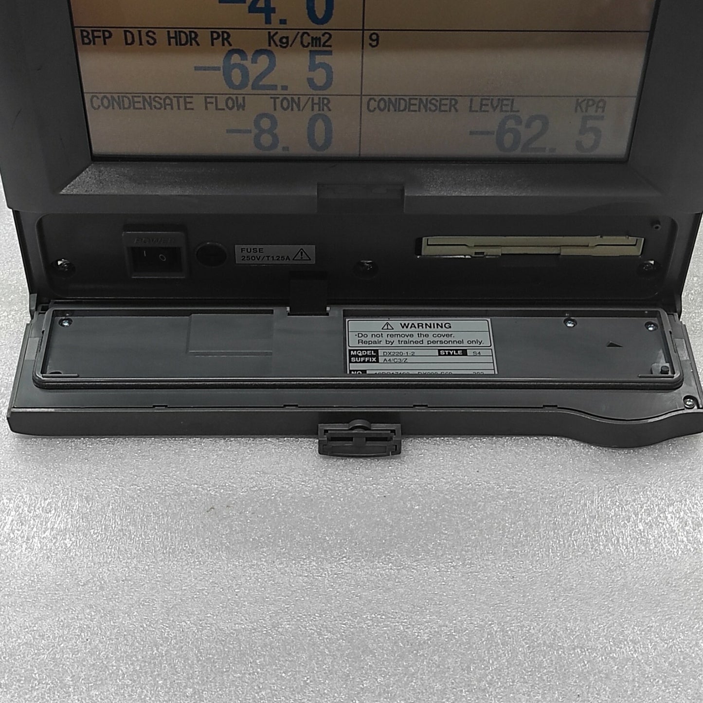 YOKOGAWA DX220-1-2 DAQ STATION DX200-S60-302 100-240VAC