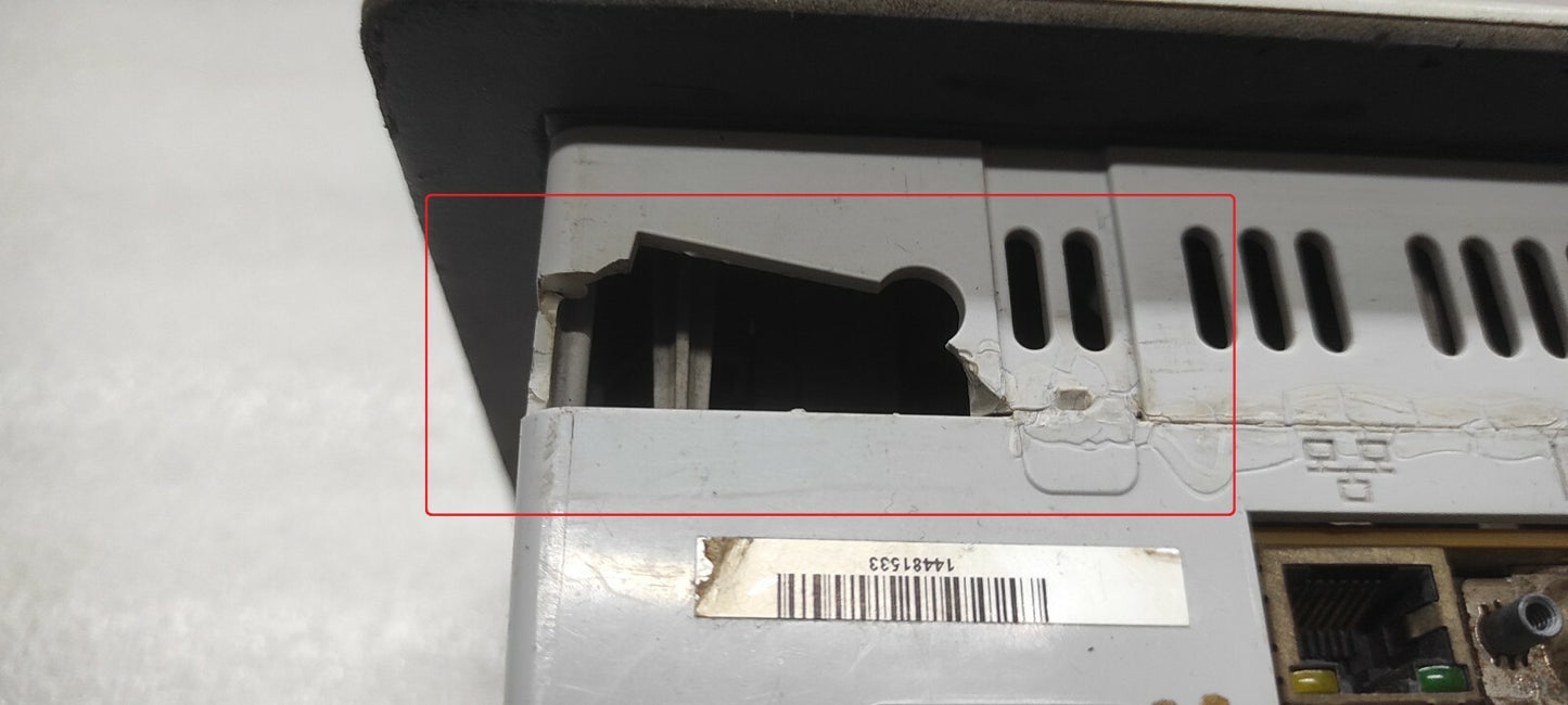 ALLEN BRADLEY PANELVIEW PLUS 400 CAT 2711PC-B4C20D 24VDC BODY BROKEN