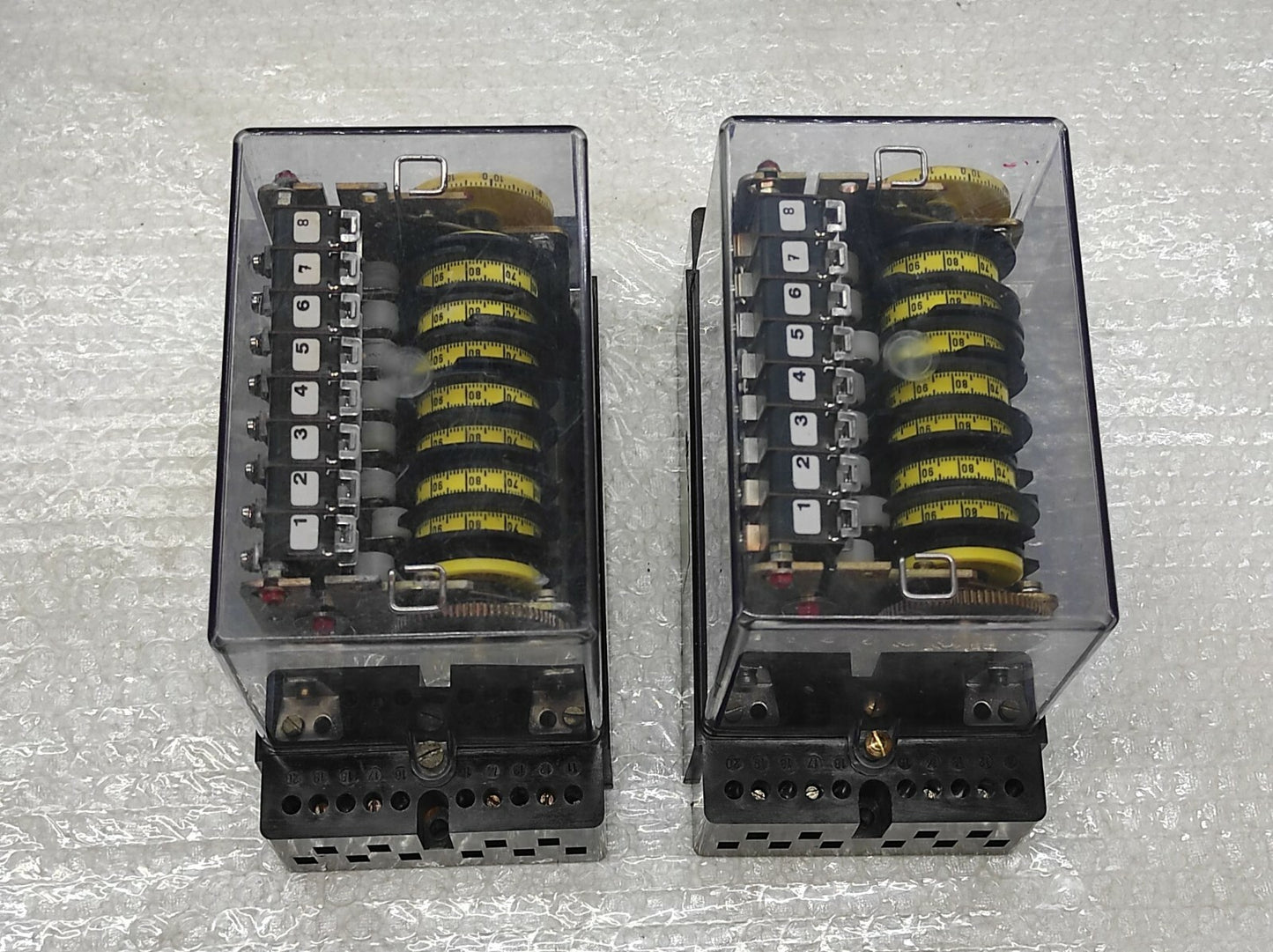 Dold PS 323A.850 24V 120S 0040832 PS323A.850
