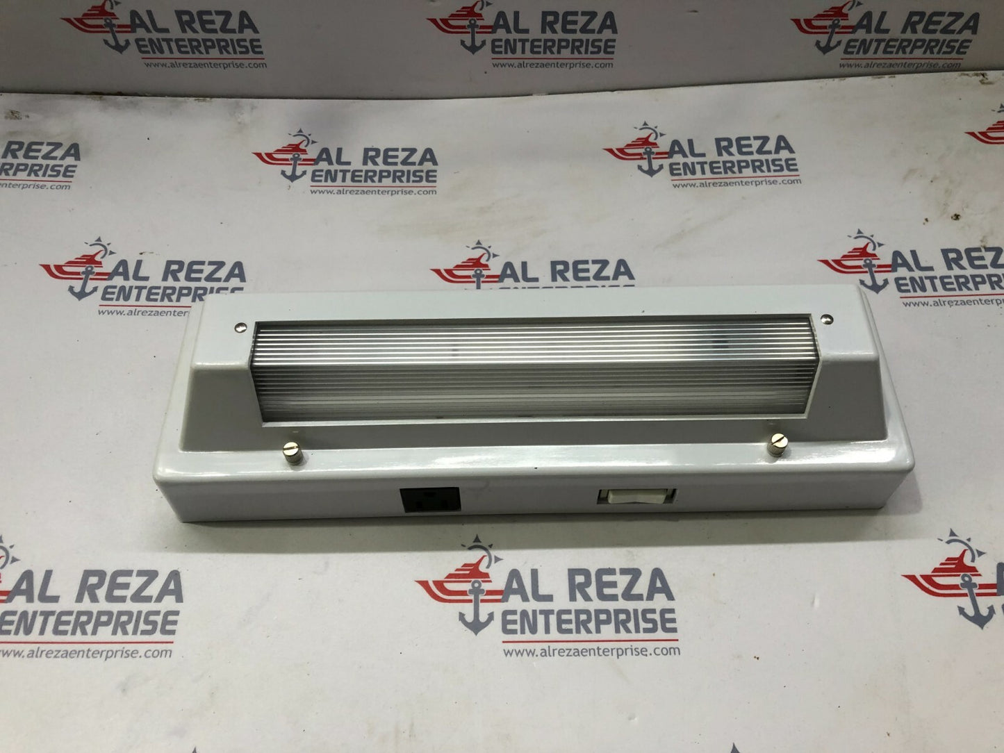 PAULUHN FBN28 BERTH LIGHT 120V