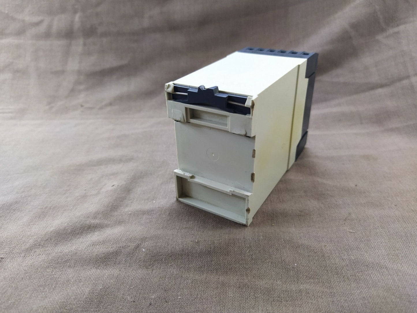 Endress + Hauser Nivotester FTL 320-G1E1 Level Limit Switch 919929-0005