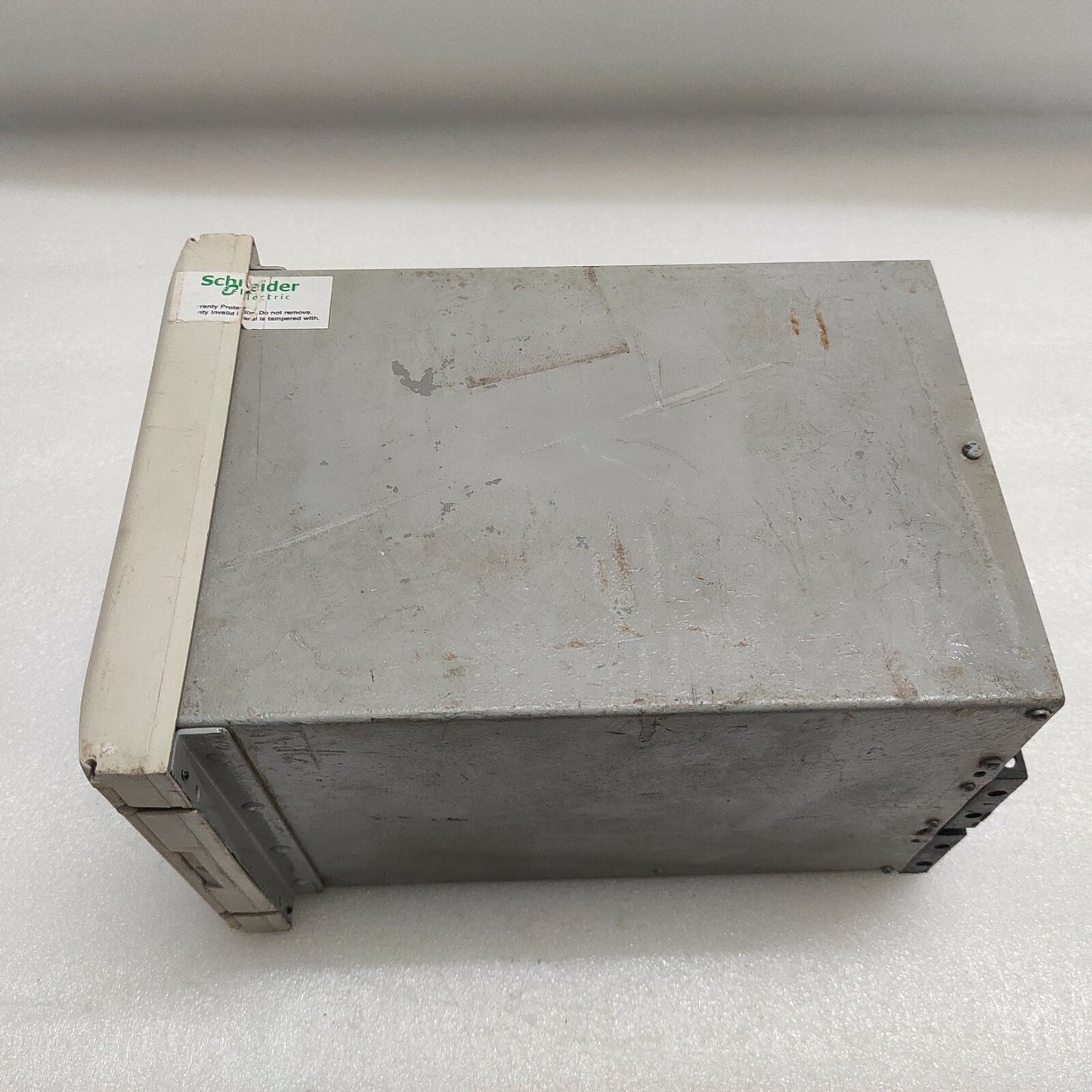 SE P220-C00Z11200BA DIGITAL PROTECTION RELAY 24-250VDC/48-240VAC