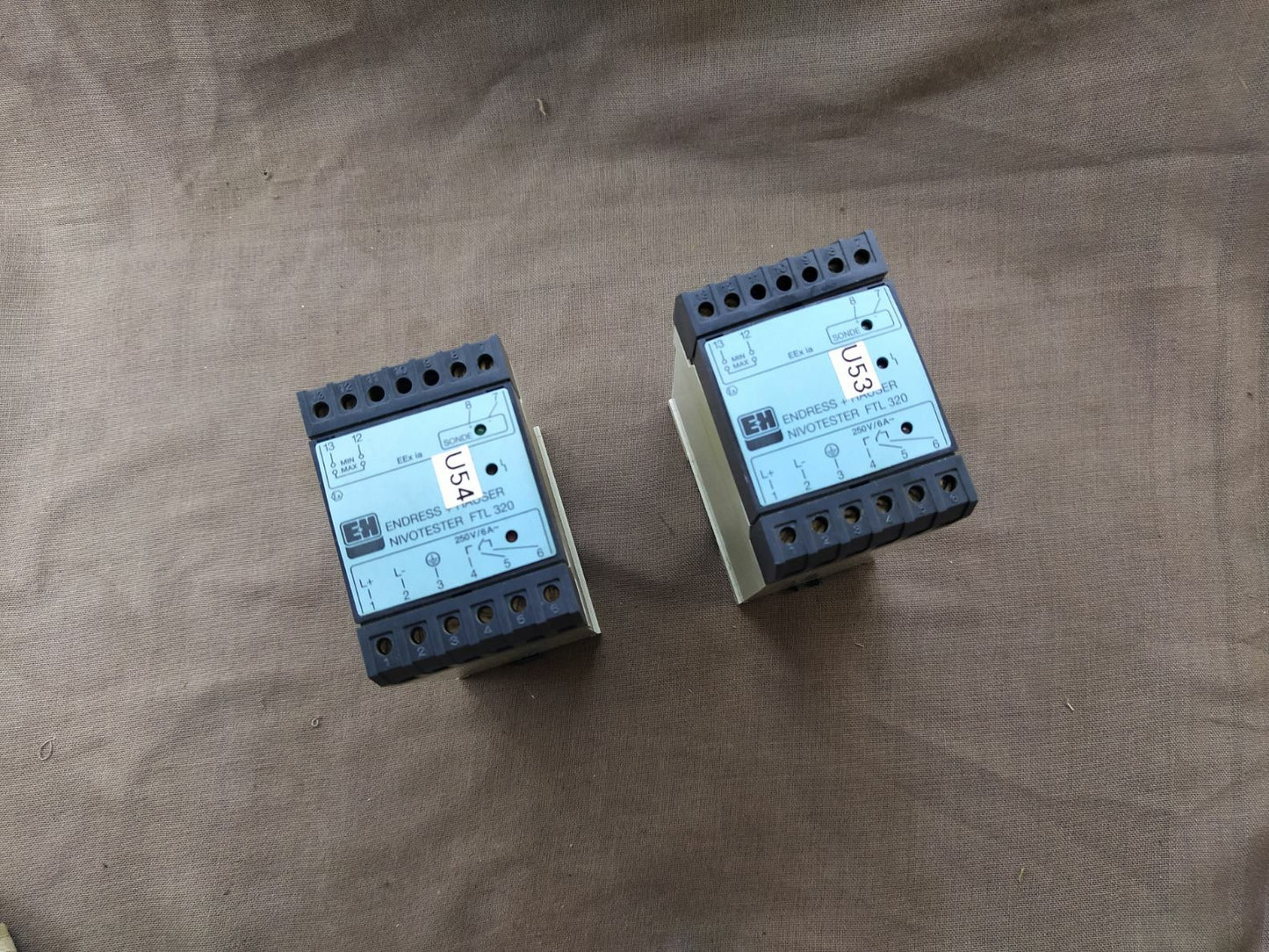 Endress + Hauser Nivotester FTL 320-G1E1 Level Limit Switch 919929-0005