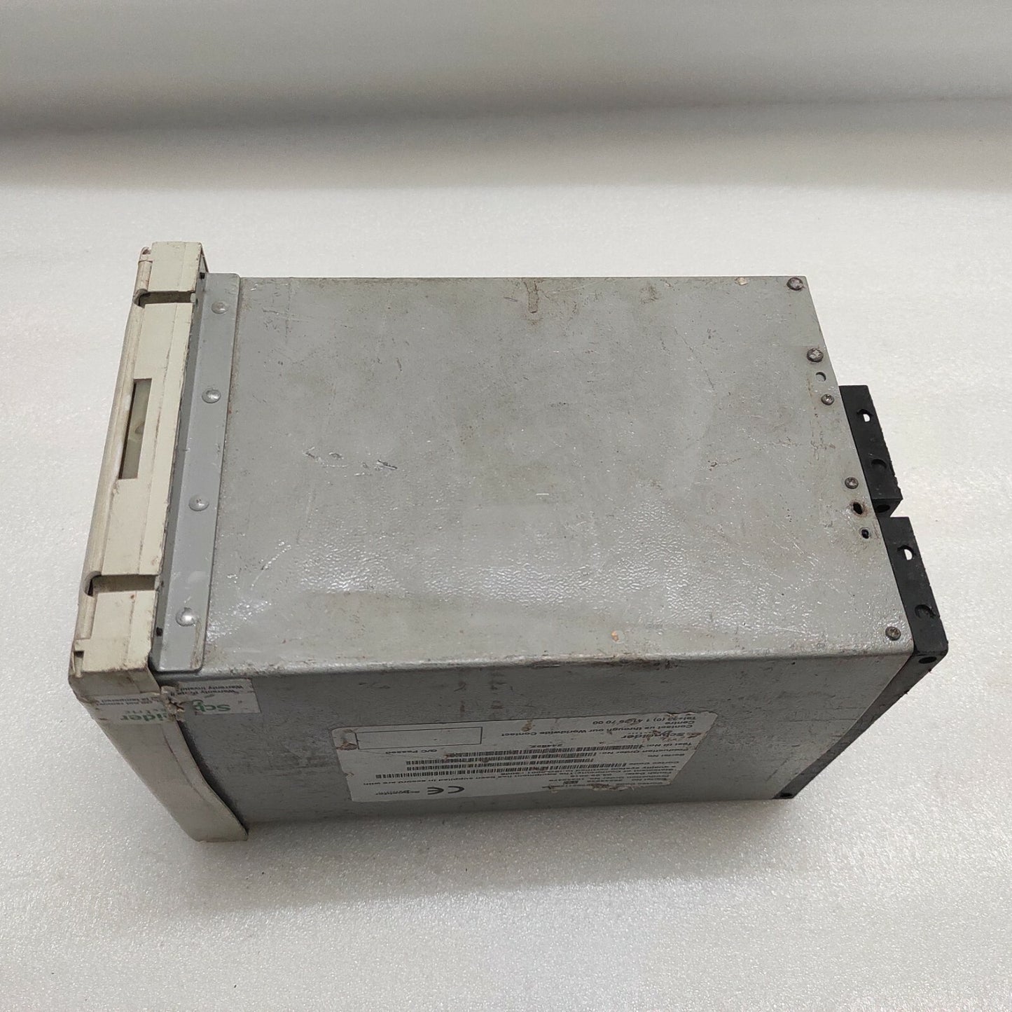 SE P220-C00Z11200BA DIGITAL PROTECTION RELAY 24-250VDC/48-240VAC