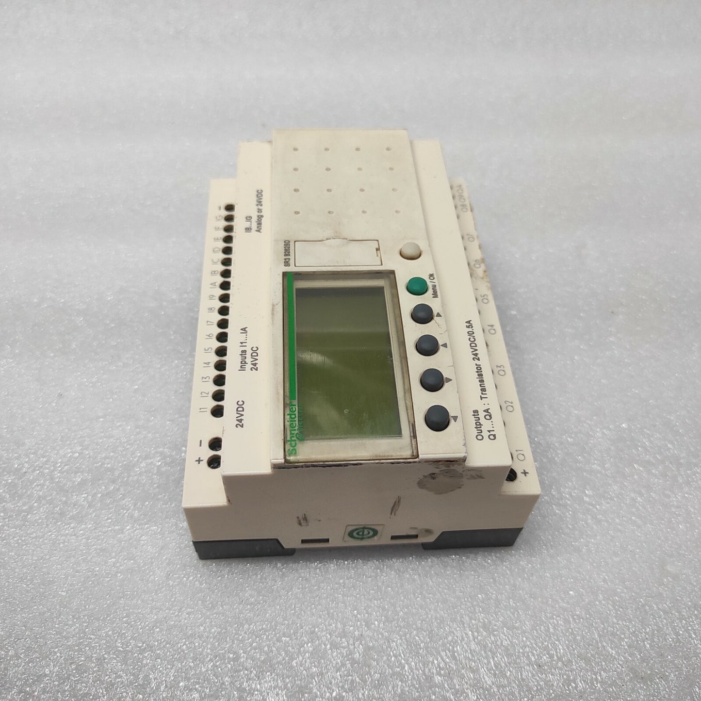 SE ZELIO SR3B262BD LOGIC RELAY 88960162 24VDC