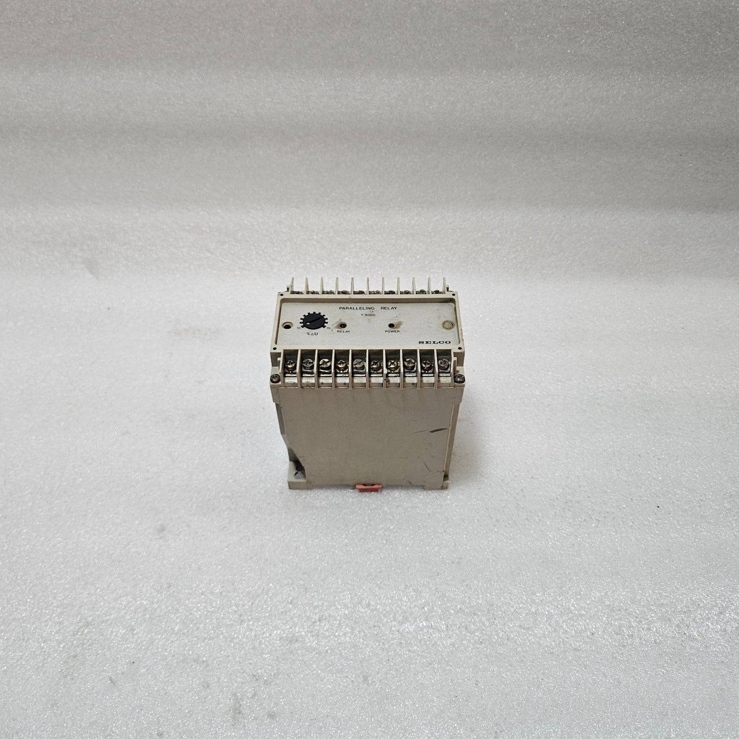 SELCO T5000-00 PARALLELING RELAY 380/440VAC GENERATOR SYNCHRONIZING RELAY