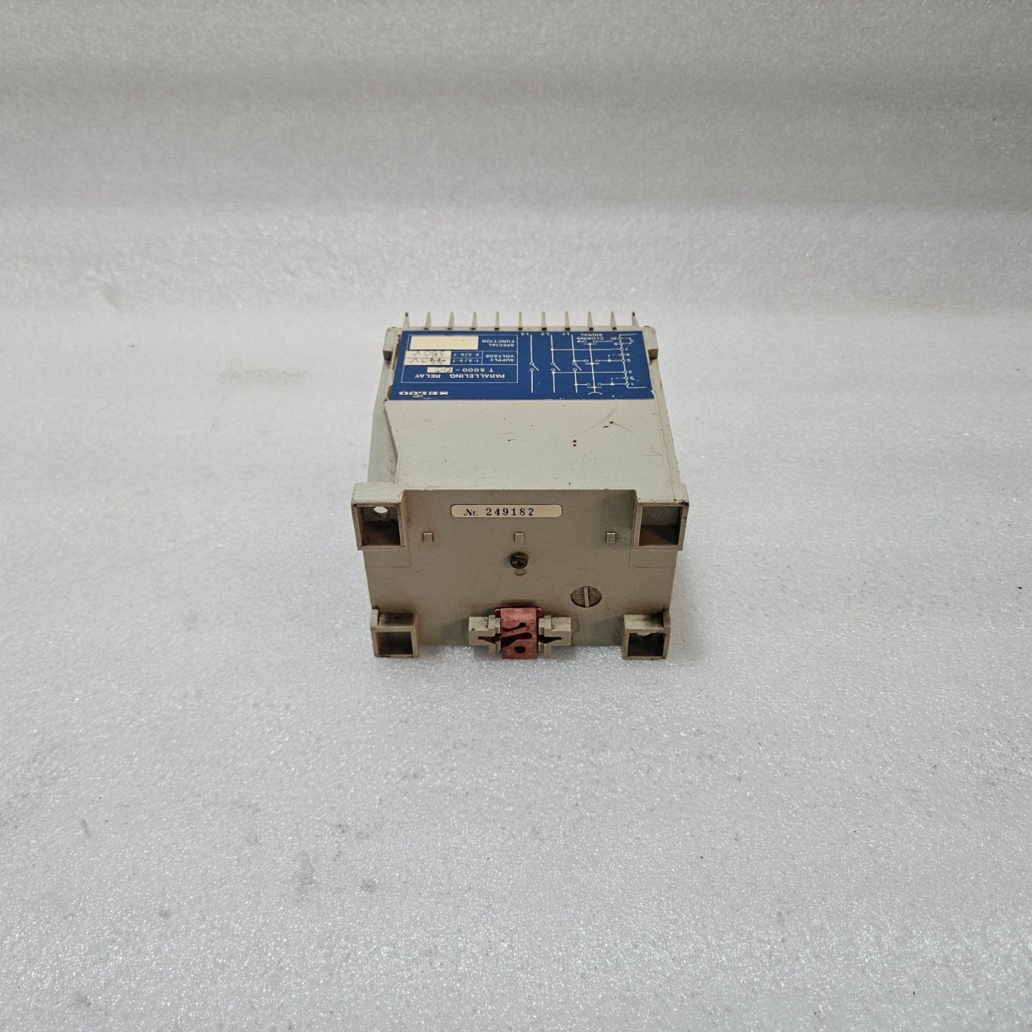 SELCO T5000-00 PARALLELING RELAY 380/440VAC GENERATOR SYNCHRONIZING RELAY