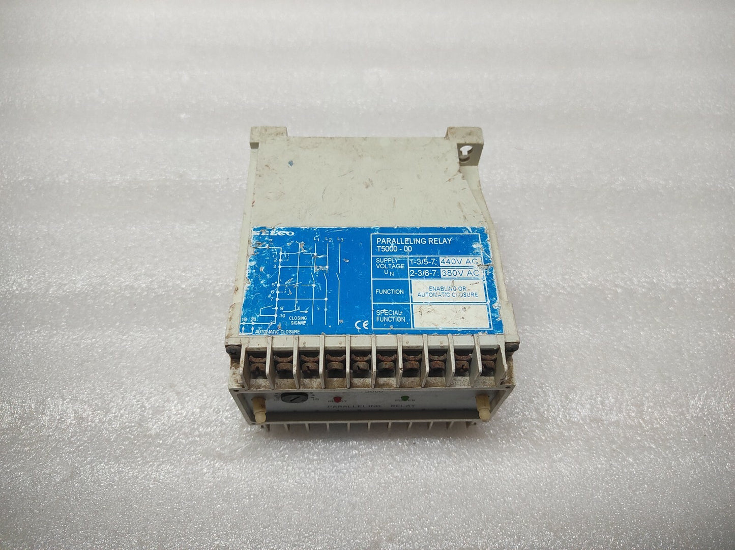 SELCO T5000-00 PARALLELING RELAY 380/440VAC GENERATOR SYNCHRONIZING RELAY