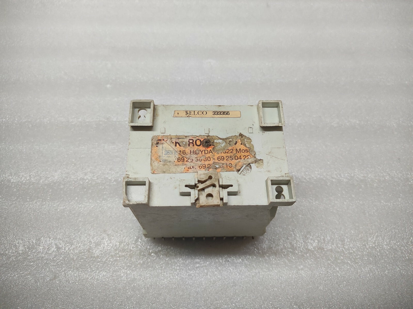 SELCO T5000-00 PARALLELING RELAY 380/440VAC GENERATOR SYNCHRONIZING RELAY