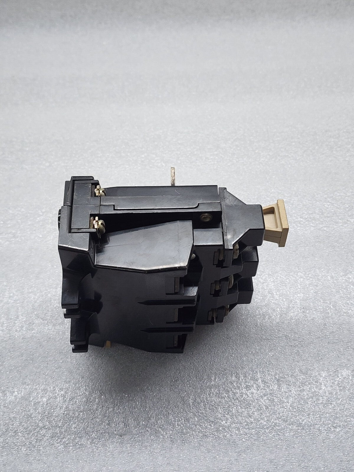 ALLEN BRADLEY CAT 592-COW16-A OVERLOAD RELAY 120-600V