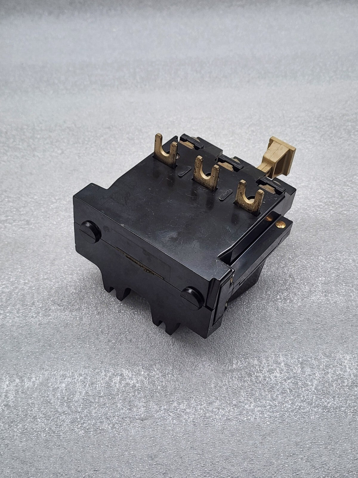 ALLEN BRADLEY CAT 592-COW16-A OVERLOAD RELAY 120-600V