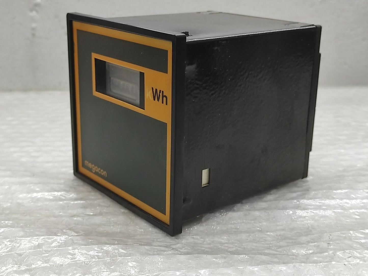 MEGACON MDWH kWh METER 230V
