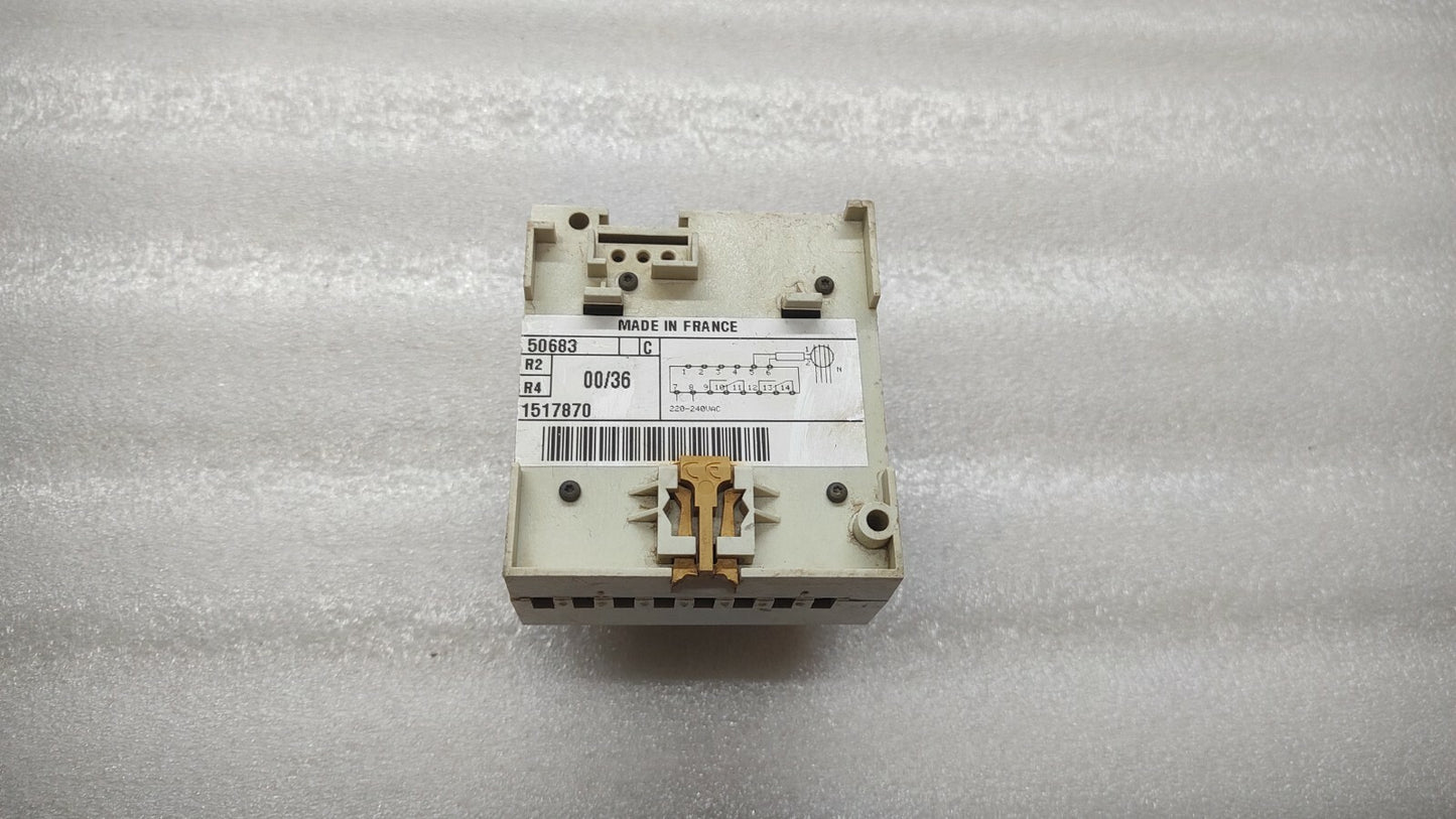 MERLIN GERIN VIGIREX RH328AP RELAY