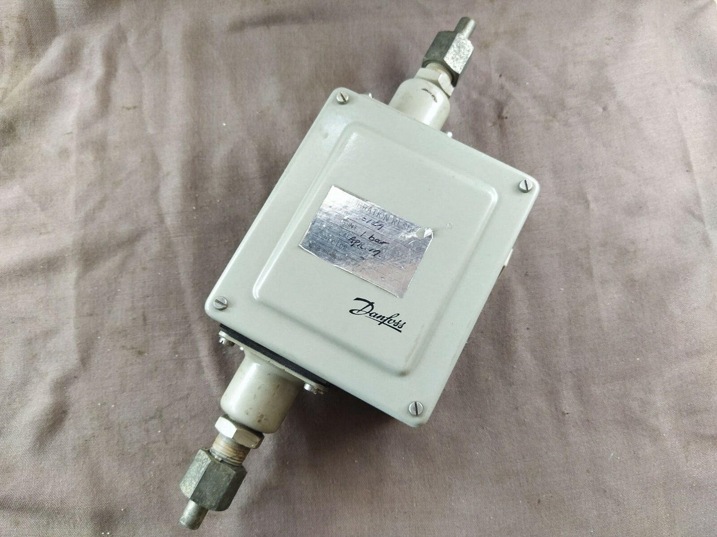 Danfoss Differential Pressure Switch RT 260A 0.5-6 Bar 017D002366 RT260A
