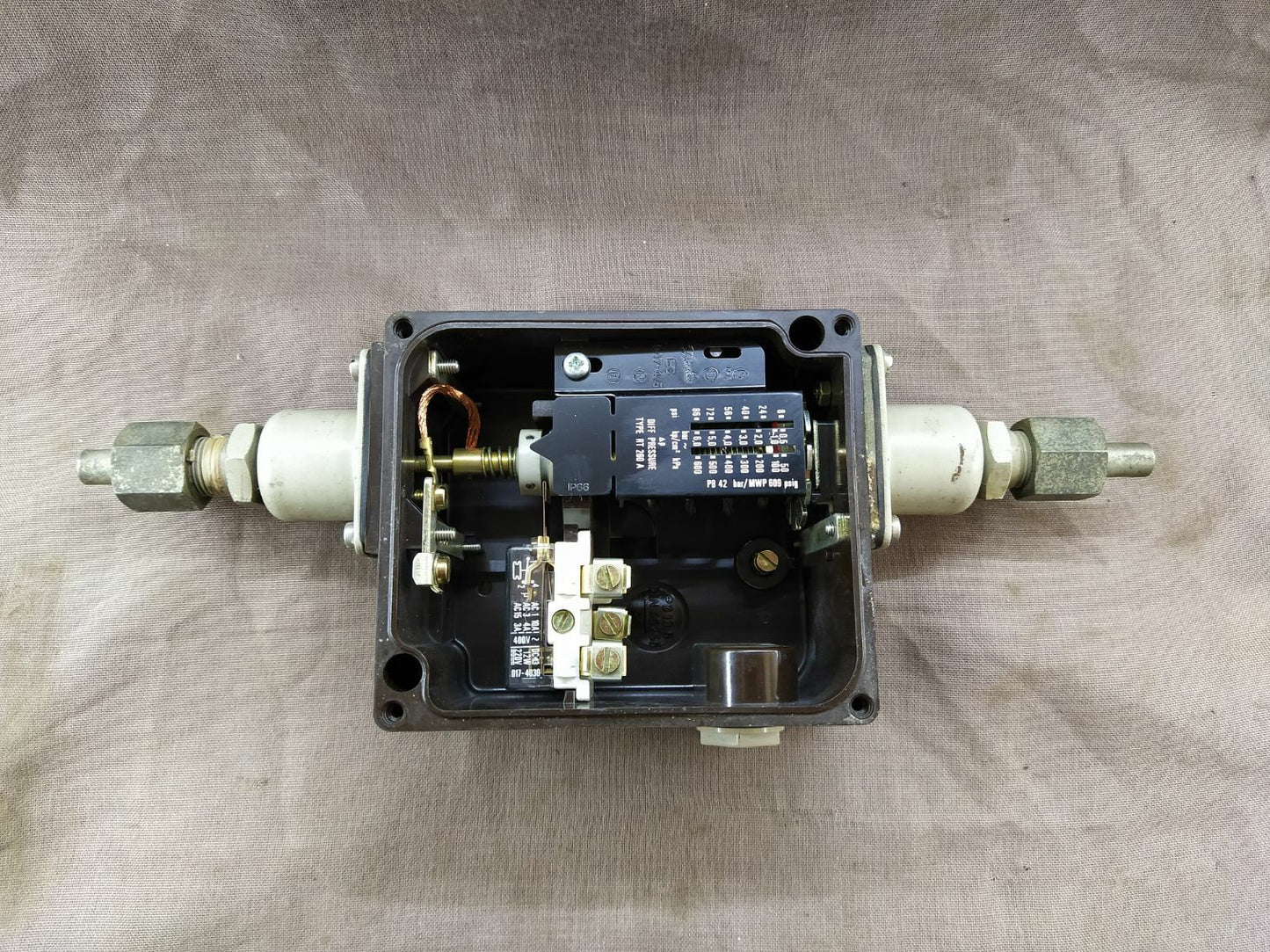 Danfoss Differential Pressure Switch RT 260A 0.5-6 Bar 017D002366 RT260A