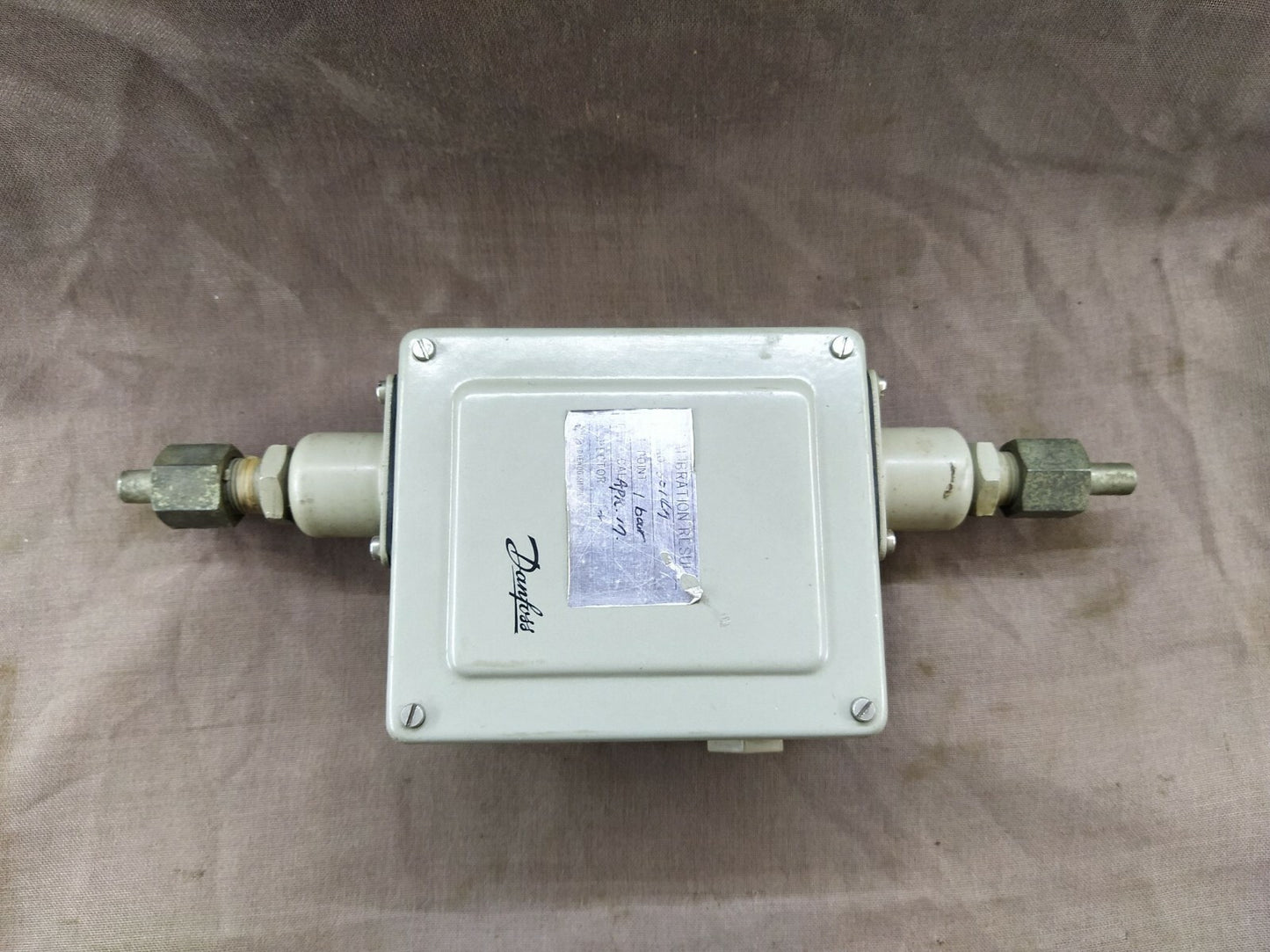 Danfoss Differential Pressure Switch RT 260A 0.5-6 Bar 017D002366 RT260A