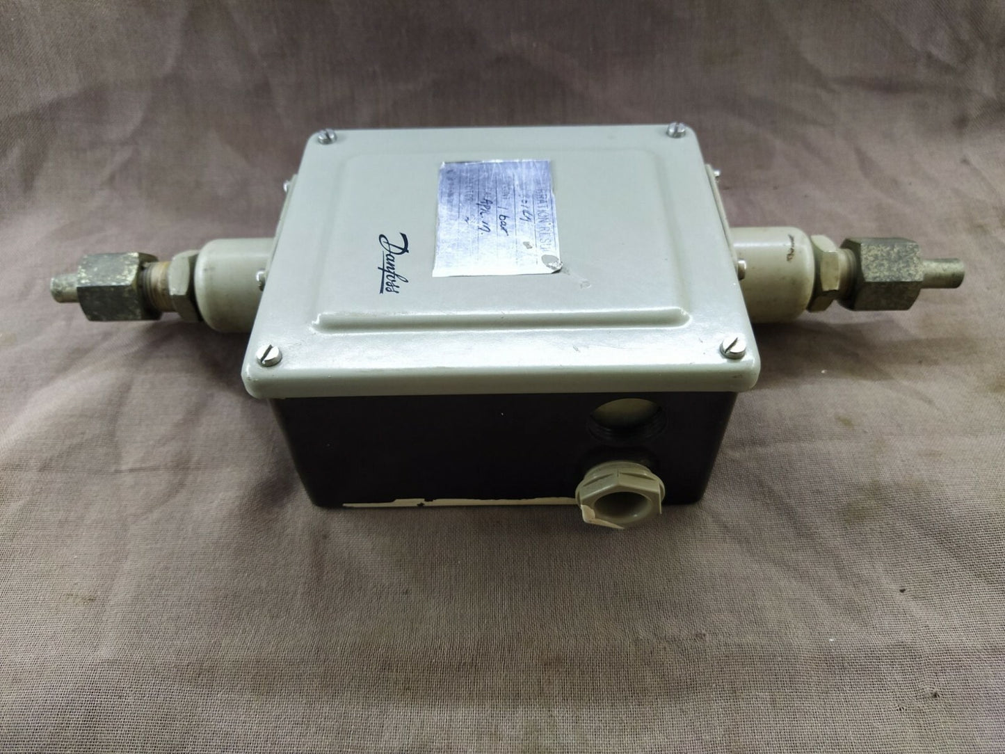 Danfoss Differential Pressure Switch RT 260A 0.5-6 Bar 017D002366 RT260A
