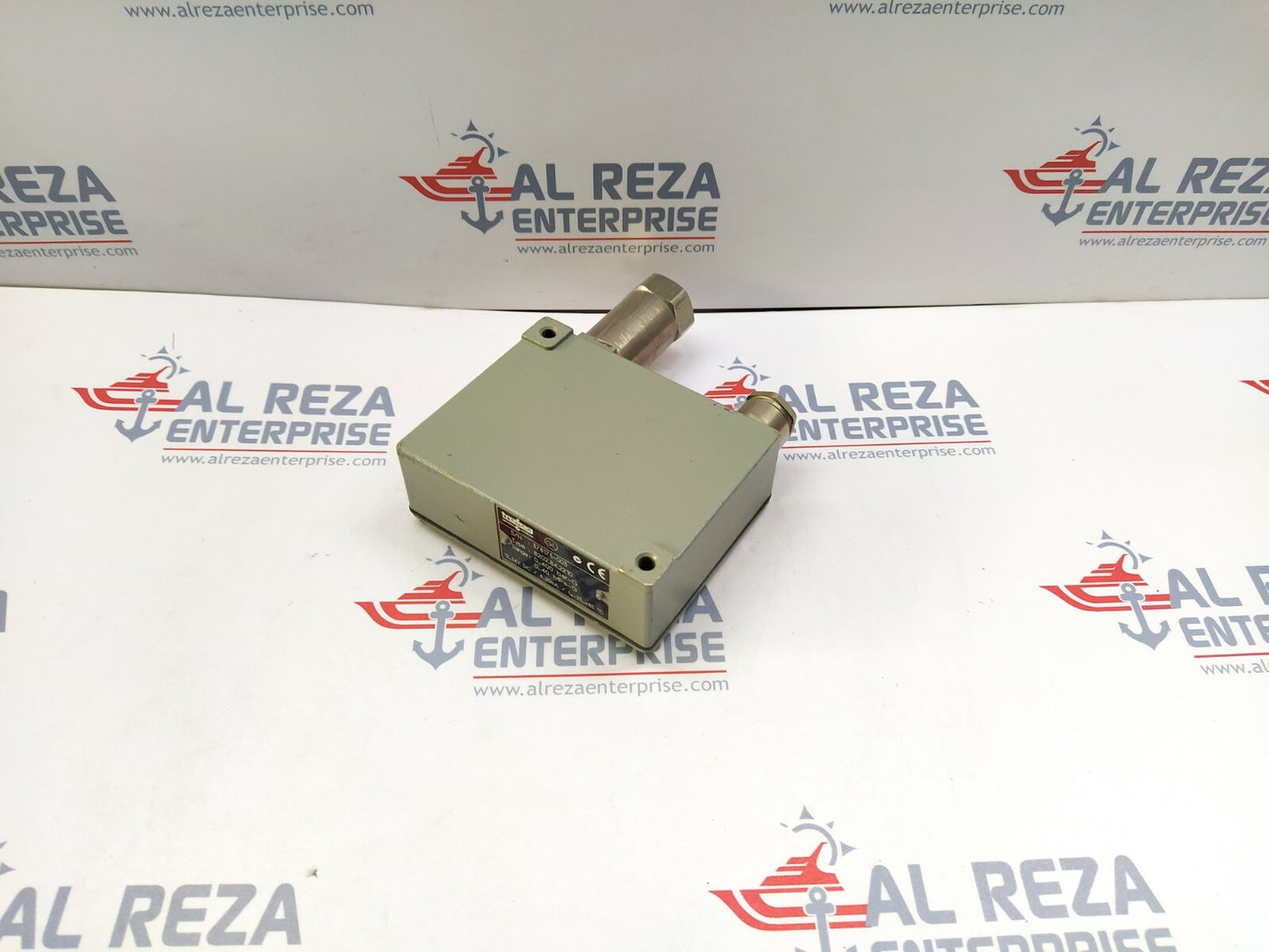 TRAFAG 8202.84.2210 TRANSMITTER 400 BAR 12-34V DC